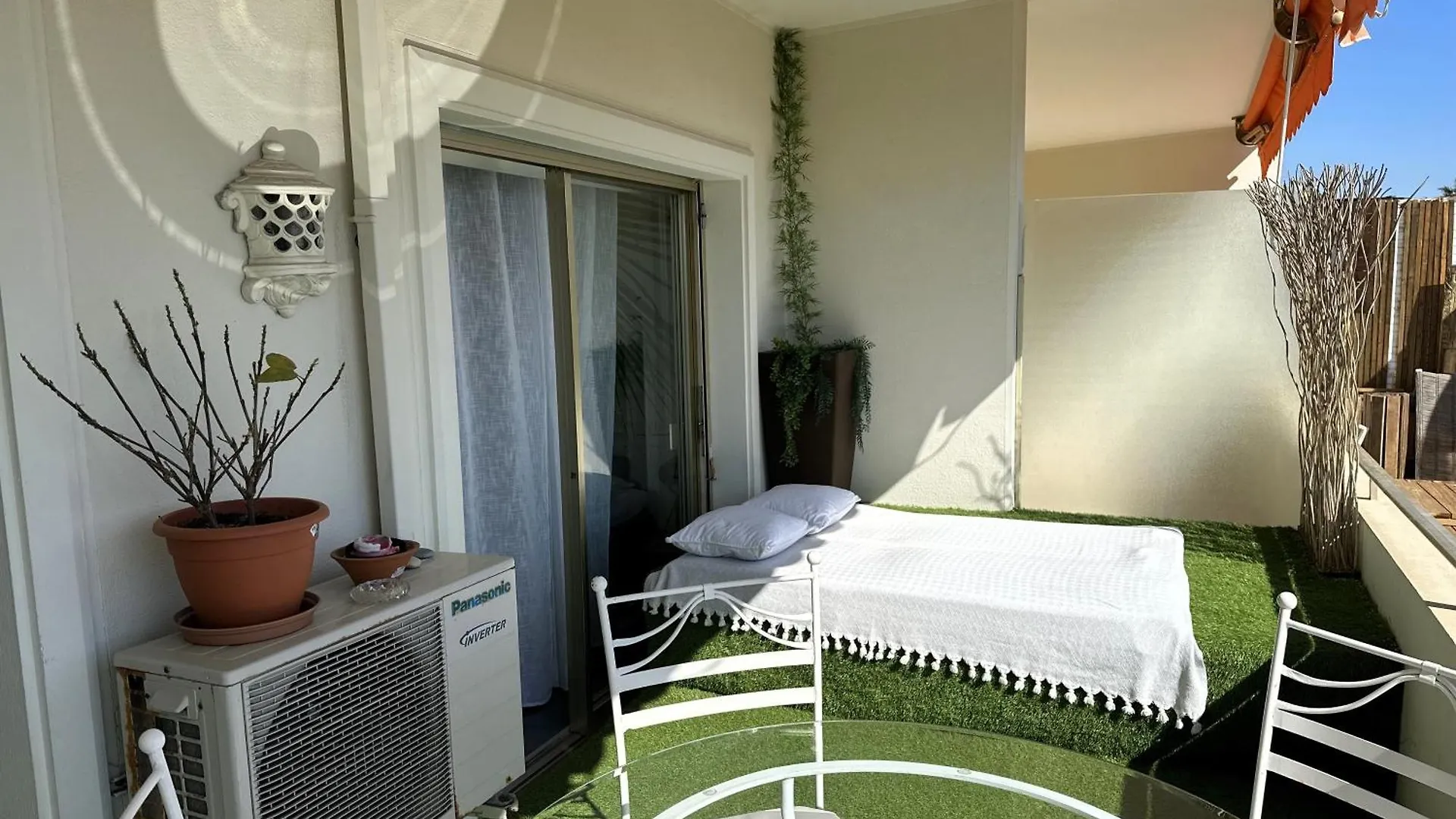 Studio Front De Mer A 10Metres De La Plage Villeneuve-Loubet France